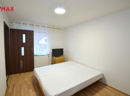 Pronájem bytu, 2+kk, 42 m²