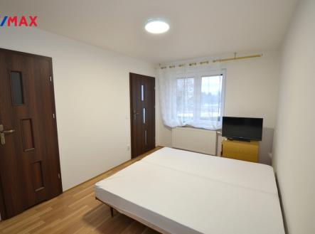 Pronájem bytu, 2+kk, 42 m²