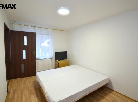 Pronájem bytu, 2+kk, 42 m²