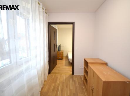 Pronájem bytu, 2+kk, 42 m²