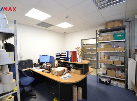 Pronájem obchodní prostor, 75 m²