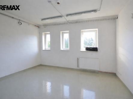 Pronájem obchodní prostory, 75 m²