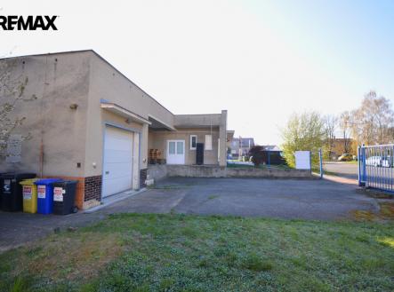 Pronájem obchodní prostory, 75 m²