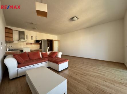 Pronájem bytu, 1+kk, 45 m²