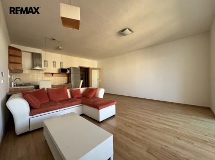 Pronájem bytu, 1+kk, 45 m²