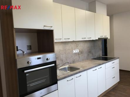 Pronájem bytu, 3+1, 70 m²