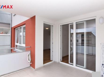 Pronájem bytu, 2+kk, 65 m²