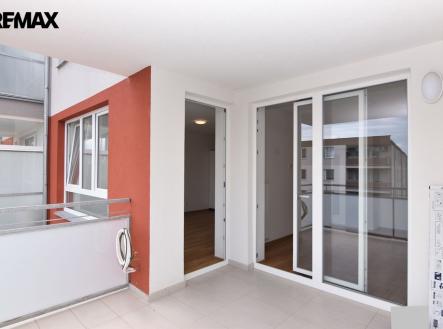 Pronájem bytu, 2+kk, 65 m²