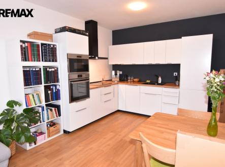 Pronájem bytu, 2+kk, 65 m²
