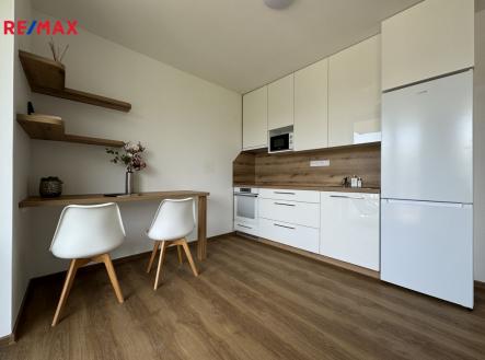 Pronájem bytu, 1+kk, 27 m²