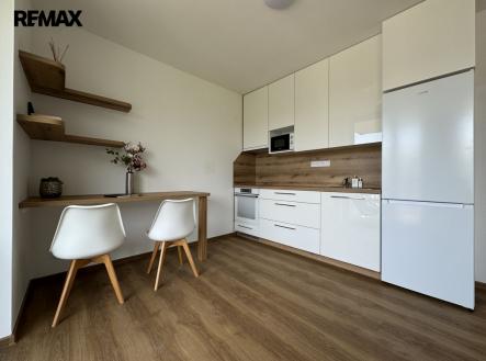 Pronájem bytu, 1+kk, 27 m²