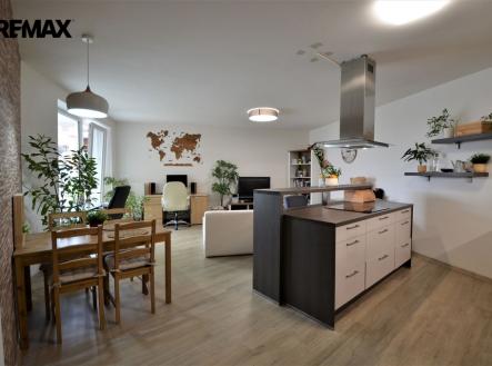 Pronájem bytu, 2+kk, 72 m²