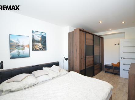 Pronájem bytu, 3+kk, 63 m²