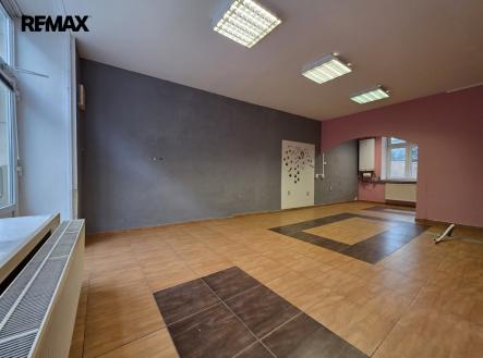 Pronájem obchodní prostory, 51 m²