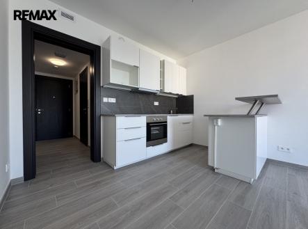 Pronájem bytu, 1+kk, 38 m²