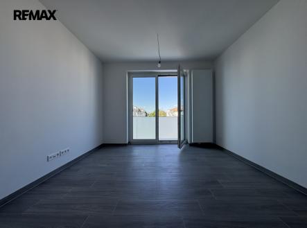 Pronájem bytu, 1+kk, 38 m²