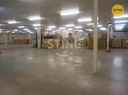 Pronájem skladovací prostor, 1 095 m²