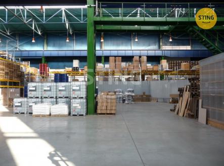 Pronájem skladovací prostor, 600 m²