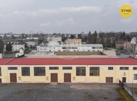 Pronájem - komerční objekt, sklad, 1 072 m²