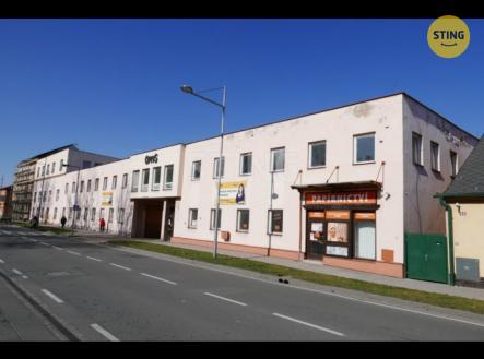 Pronájem skladu, 370 m²