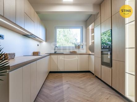 Prodej domu/vily, 242 m² obrázek