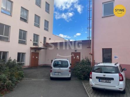 Pronájem skladovací prostor, 80 m²