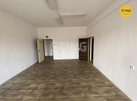 Pronájem - kanceláře, 75 m²