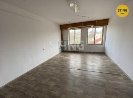 Pronájem kanceláře, 75 m²
