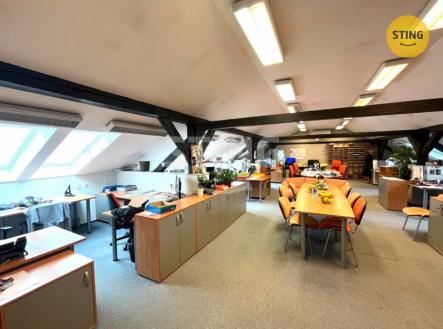 Pronájem kanceláře, 280 m² obrázek