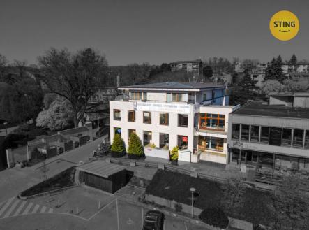 Prodej - komerční objekt, obchodní centrum, 1 600 m²