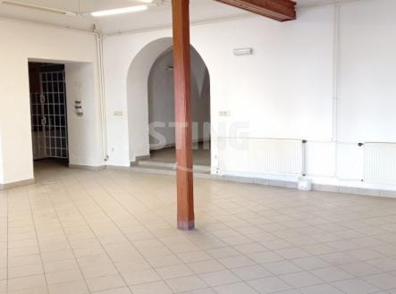Pronájem - obchodní prostor, 50 m²
