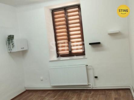 Pronájem - obchodní prostor, 17 m²