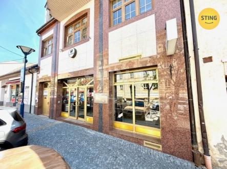 Pronájem - obchodní prostor, 150 m²