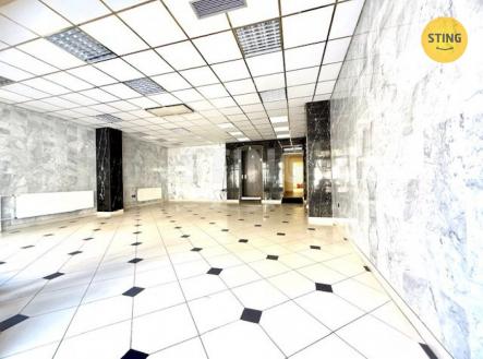 Pronájem - obchodní prostor, 150 m²