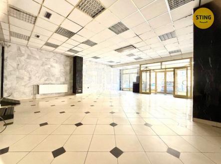 Pronájem - obchodní prostor, 150 m²