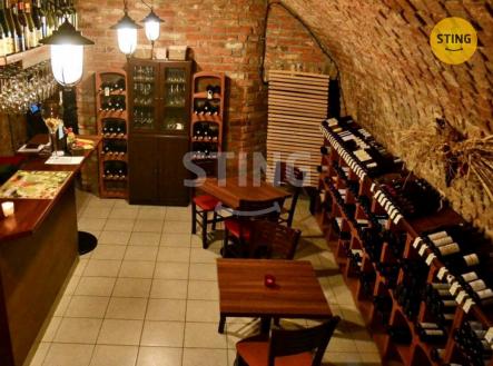 Pronájem - obchodní prostor, 90 m²