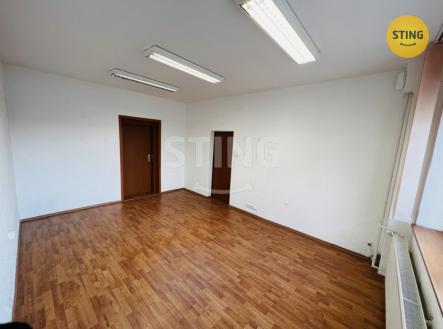 Pronájem kanceláře, 67 m²