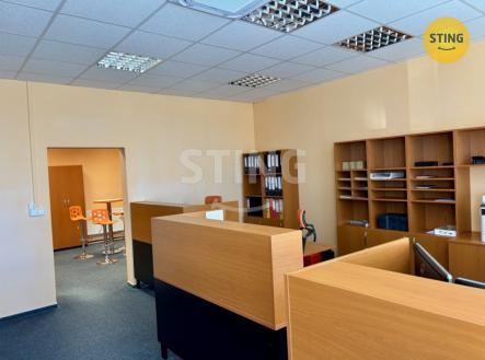 Pronájem kanceláře, 92 m²