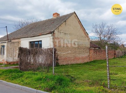 Prodej rodinného domu určeného k rekonstrukci, Šanov u Znojma