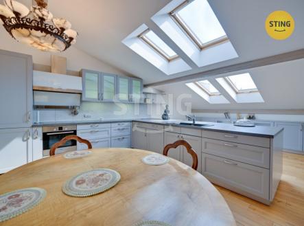 Prodej domu/vily, 200 m² obrázek