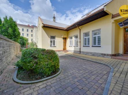 Prodej nájemního domu, 439 m²