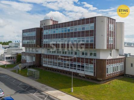 Prodej komerčního objektu, administrativní budova, 2 589 m²