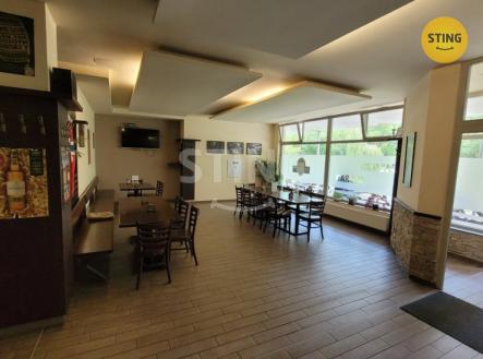 Pronájem - restaurace, 263 m²