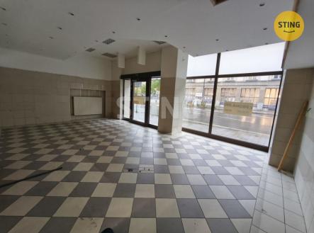 Pronájem obchodní prostor, 126 m²