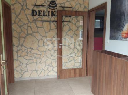 Pronájem obchodní prostor, 108 m²