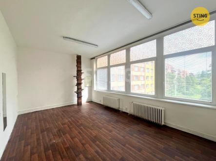 Pronájem kanceláře, 76 m²
