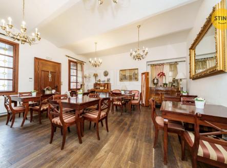 Prodej hotel, 2 230 m²