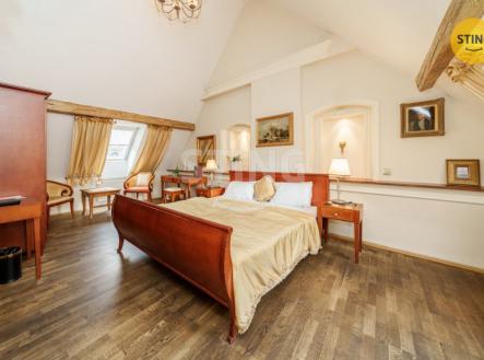 Prodej hotel, 2 230 m²