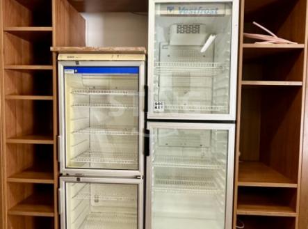 Prodej komerčního objektu, nákupní středisko, 42 m²