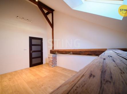 Pronájem bytu, 3+kk, 126 m²